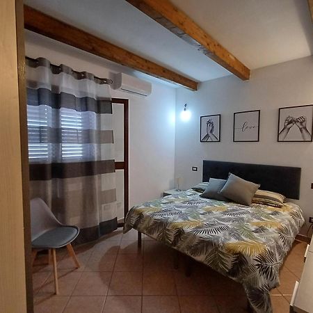 La Dependance Di Andreina Apartment เบาเนย์ ภายนอก รูปภาพ